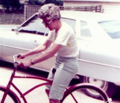 1976 Mom in Coffeeville.jpg