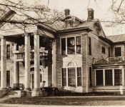 old home on Barraque
